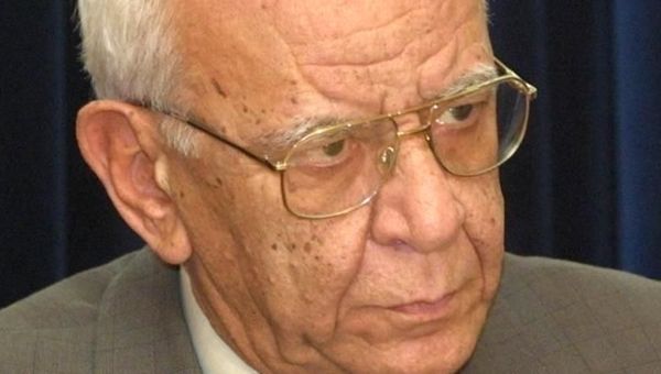 «Έφυγε» σε ηλικία 99 ετών το ηγετικό στέλεχος της Αριστεράς Μένιος Αλεξιάδης
